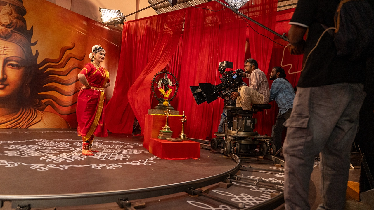Casagrand Cheers — behind the scenes